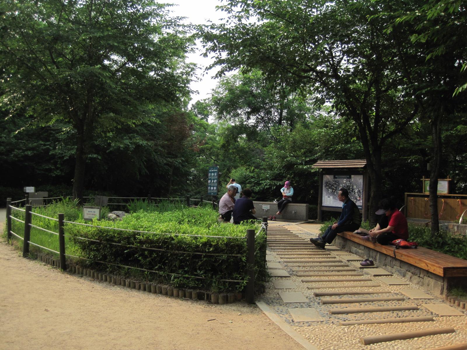 배봉산(제1만남의 광장)